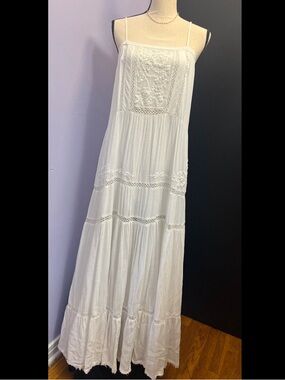 Kimchi Blu White Embroidered Maxi Boheme Dress